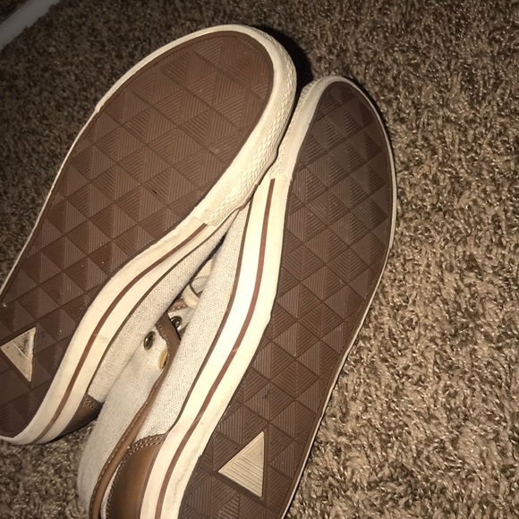 Shoes - Picture 4 of 5